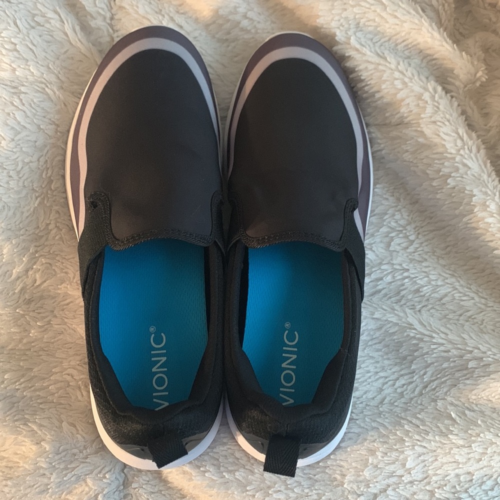 NW Vionic NALIA SLIP ON SNEAKER,Color BLAck/Grey Size 9
